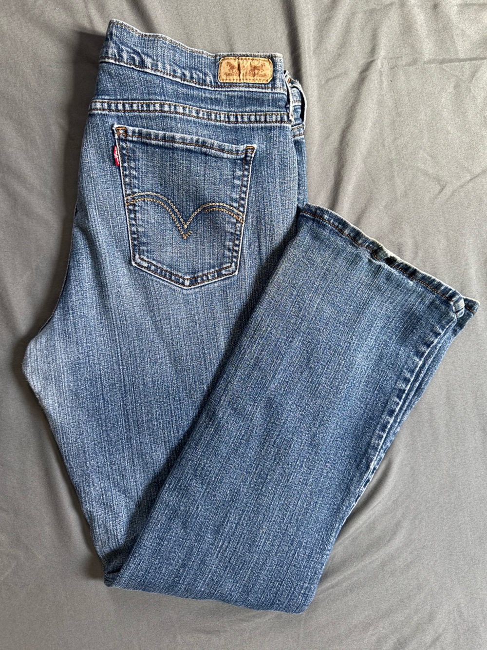 Levi’s 515 Jeans Boot Cut Women’s 14M Whiskered Mid Rise Medium Wash